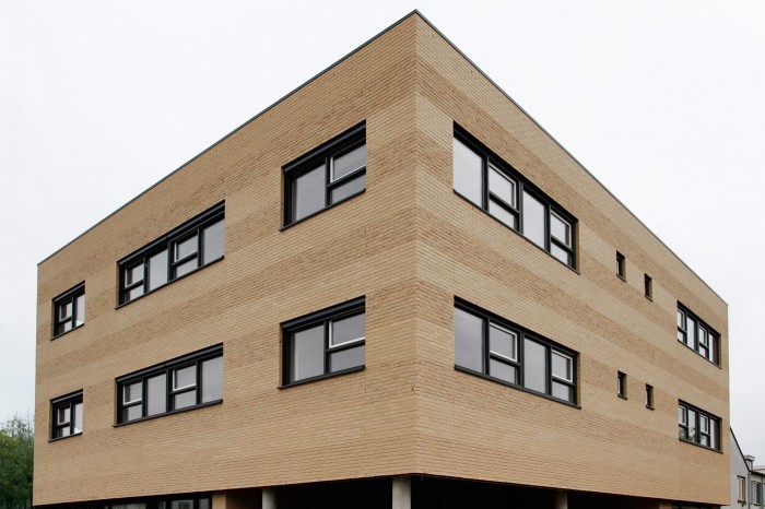 Het complex bestaat uit 10 zorgwoningen.